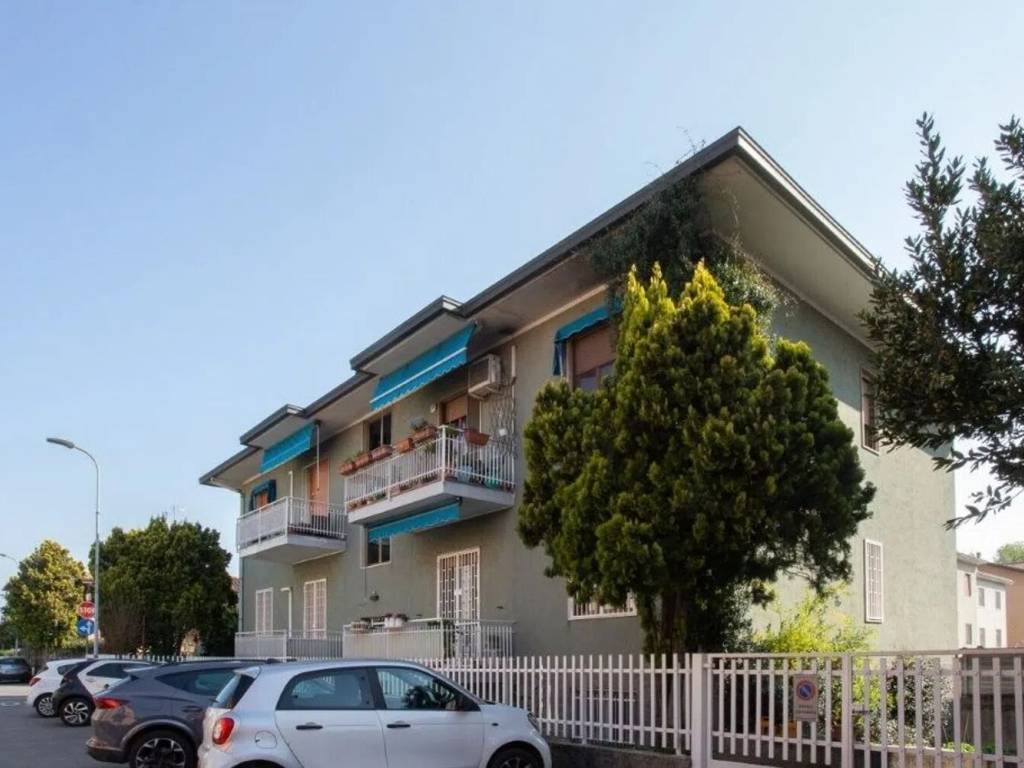 appartamento in vendita a Pero