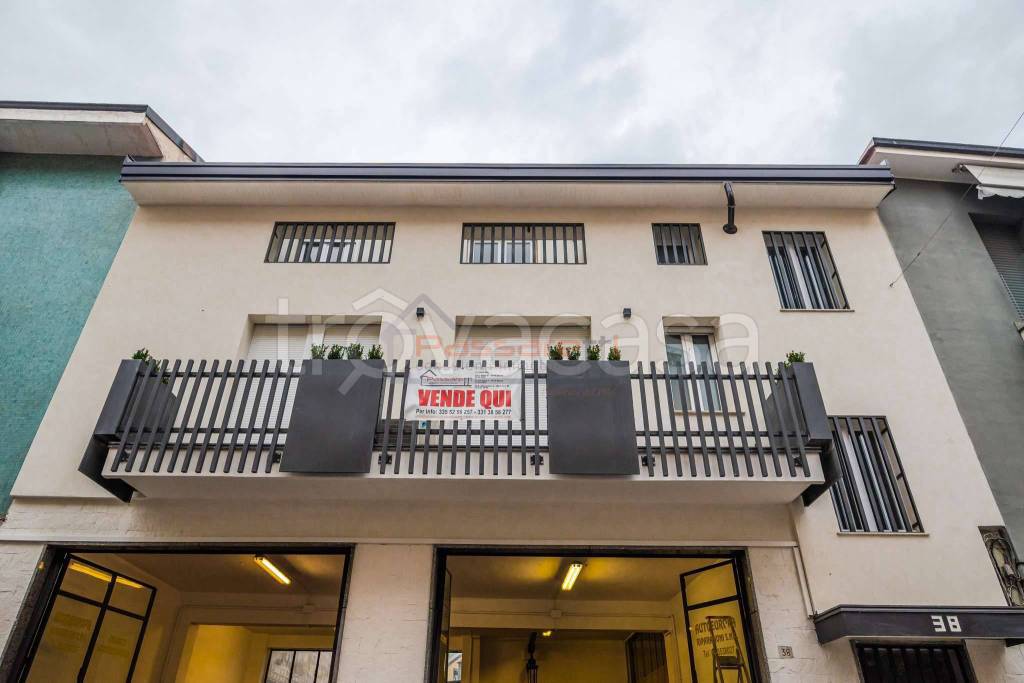 appartamento in vendita a Pero