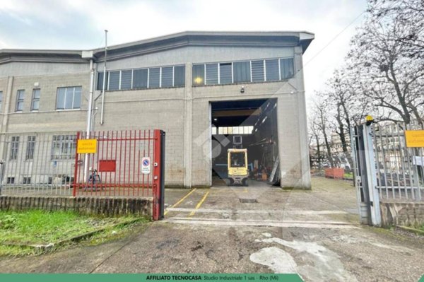 negozio in vendita a Pero