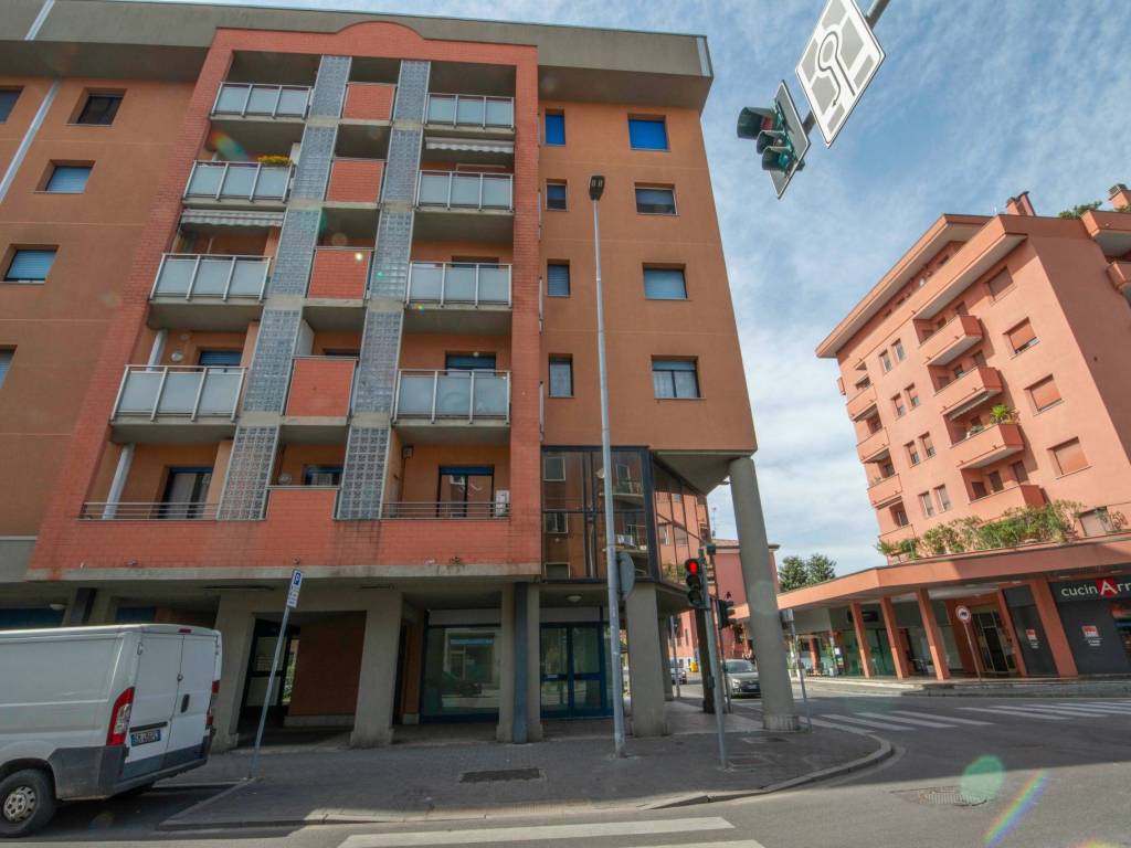 ufficio in vendita a Pero