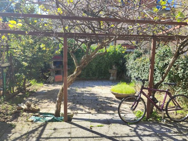 casa indipendente in vendita a Pero