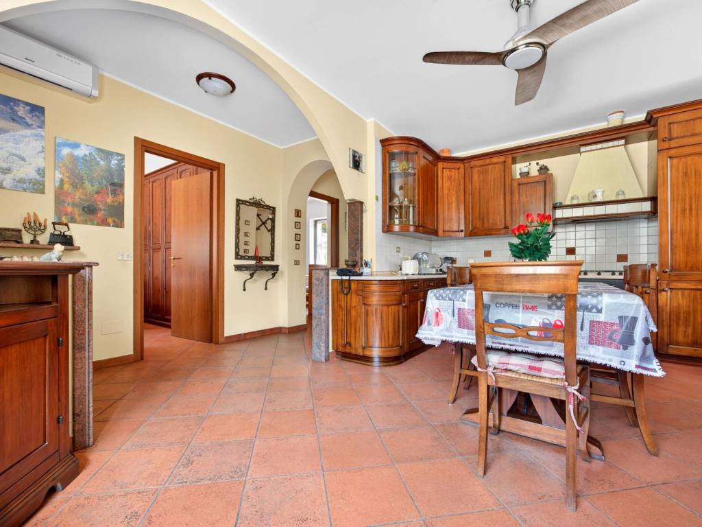 casa indipendente in vendita a Pero