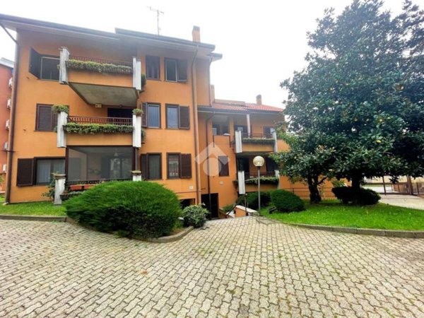 appartamento in vendita a Peschiera Borromeo in zona Bettola