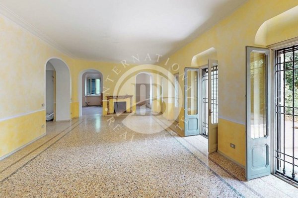 casa indipendente in vendita a Peschiera Borromeo in zona Linate