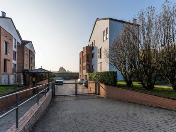 appartamento in vendita a Peschiera Borromeo in zona Bellaria