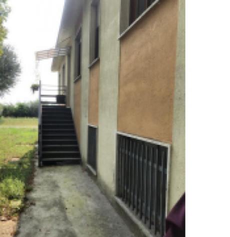 locale commerciale in vendita a Peschiera Borromeo