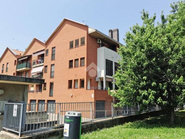 appartamento in vendita a Peschiera Borromeo in zona Mezzate