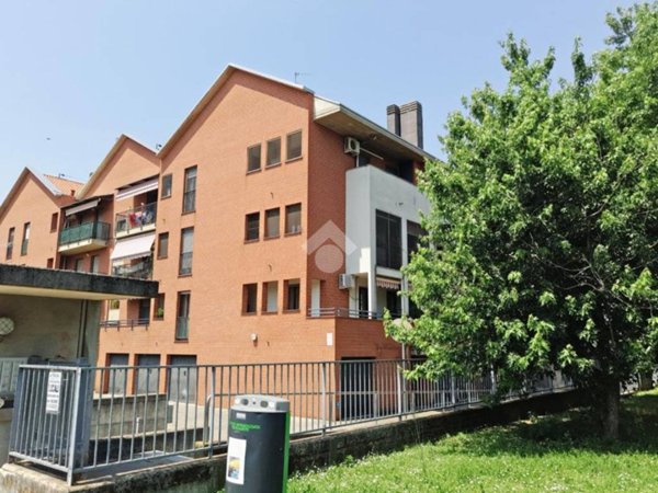 appartamento in vendita a Peschiera Borromeo in zona Mezzate