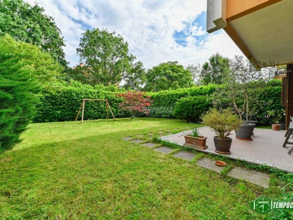 appartamento in vendita a Peschiera Borromeo in zona San Bovio