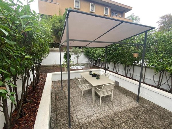 appartamento in vendita a Peschiera Borromeo in zona Linate