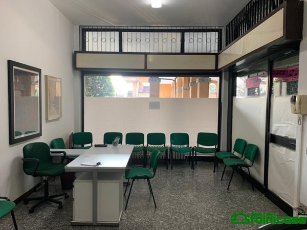 locale commerciale in vendita a Peschiera Borromeo