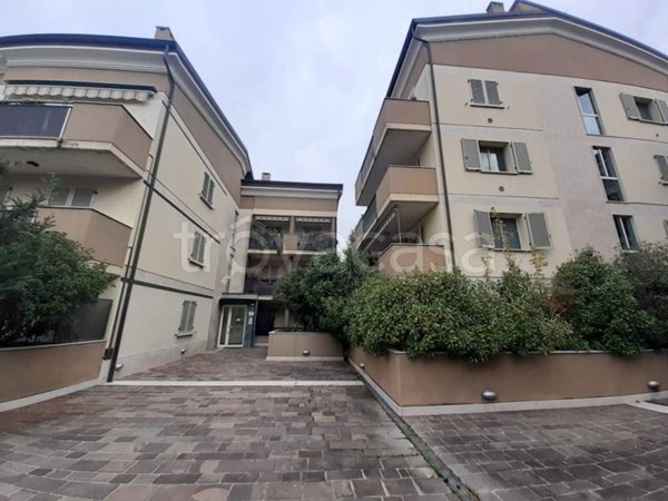 appartamento in vendita a Peschiera Borromeo in zona Linate