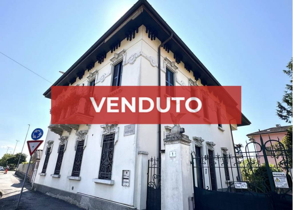 appartamento in vendita a Peschiera Borromeo in zona Linate