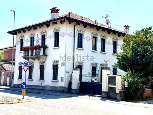 appartamento in vendita a Peschiera Borromeo in zona Linate