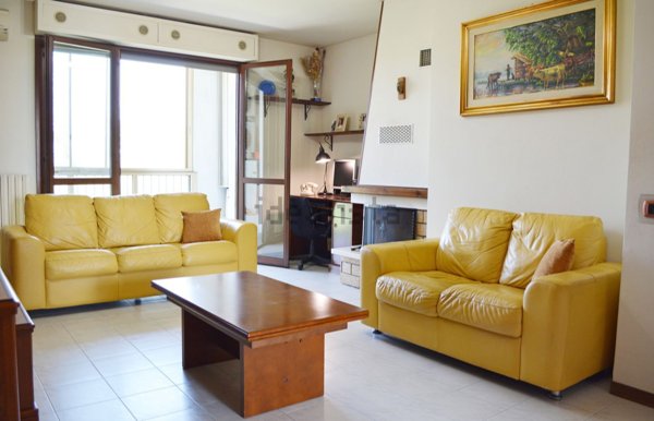 appartamento in vendita a Peschiera Borromeo in zona Mezzate