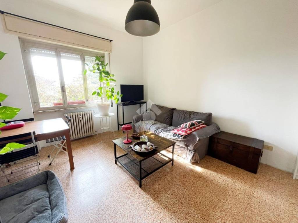 appartamento in vendita a Peschiera Borromeo in zona Mezzate