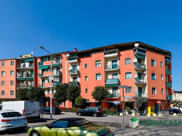 appartamento in vendita a Peschiera Borromeo in zona Linate