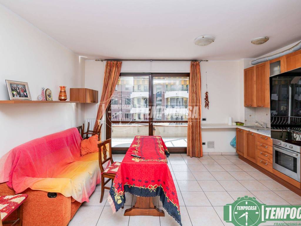 appartamento in vendita a Peschiera Borromeo in zona Mezzate