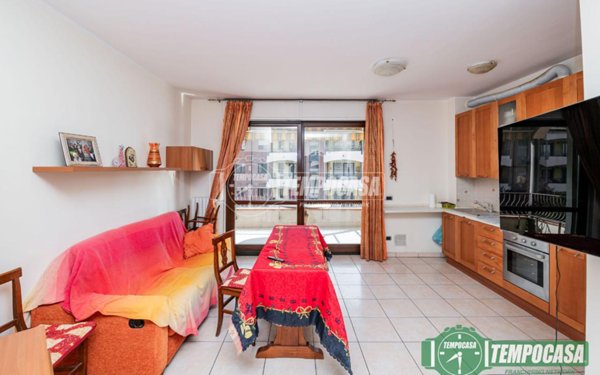 appartamento in vendita a Peschiera Borromeo in zona Mezzate