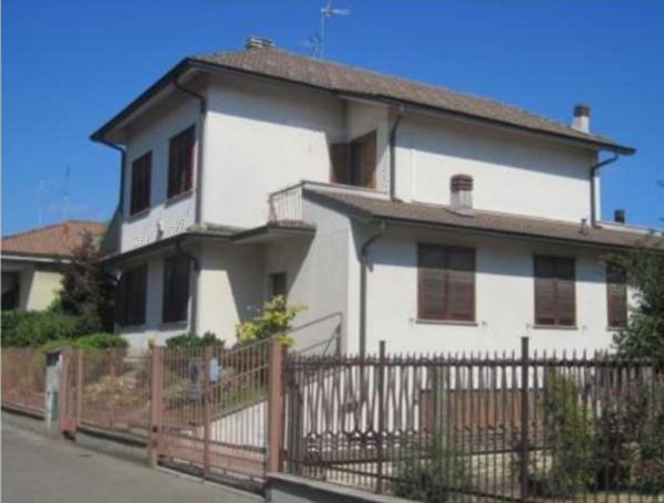 casa indipendente in vendita a Peschiera Borromeo