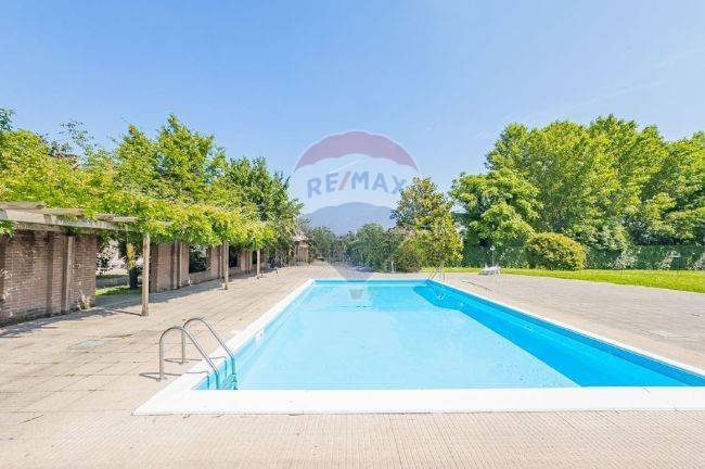 appartamento in vendita a Peschiera Borromeo in zona Mezzate