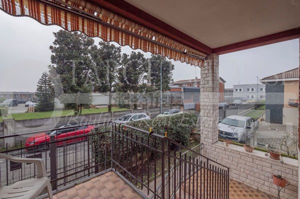 casa indipendente in vendita a Peschiera Borromeo