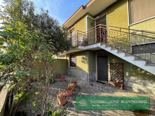 casa indipendente in vendita a Peschiera Borromeo in zona Mezzate
