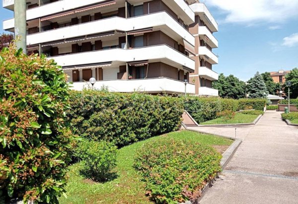 appartamento in vendita a Peschiera Borromeo