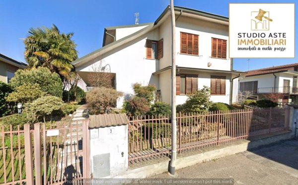 casa indipendente in vendita a Peschiera Borromeo in zona Bellaria
