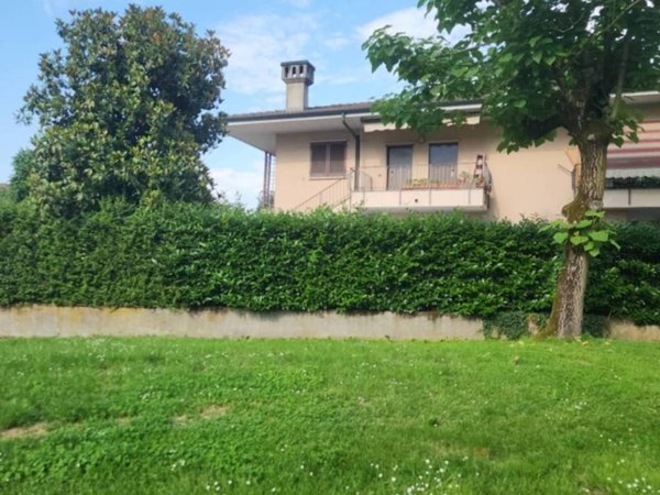 appartamento in vendita a Peschiera Borromeo in zona San Bovio