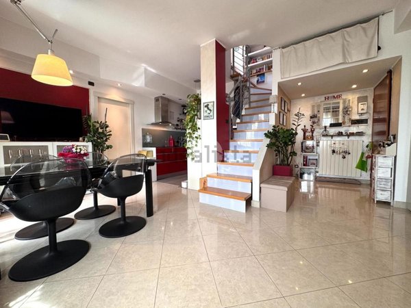 appartamento in vendita a Peschiera Borromeo in zona Bettola