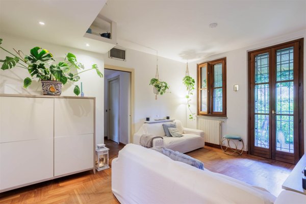 appartamento in vendita a Peschiera Borromeo in zona Mezzate