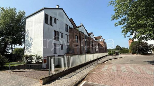 appartamento in vendita a Peschiera Borromeo in zona Bellaria