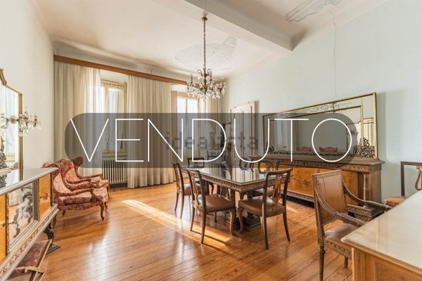 casa indipendente in vendita a Peschiera Borromeo