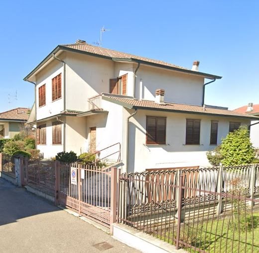 casa indipendente in vendita a Peschiera Borromeo