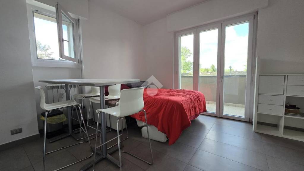 appartamento in vendita a Peschiera Borromeo in zona Linate