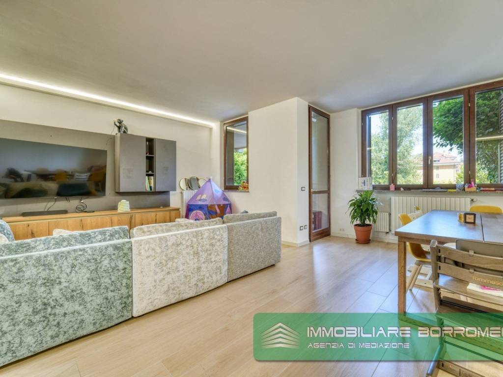 appartamento in vendita a Peschiera Borromeo in zona San Bovio