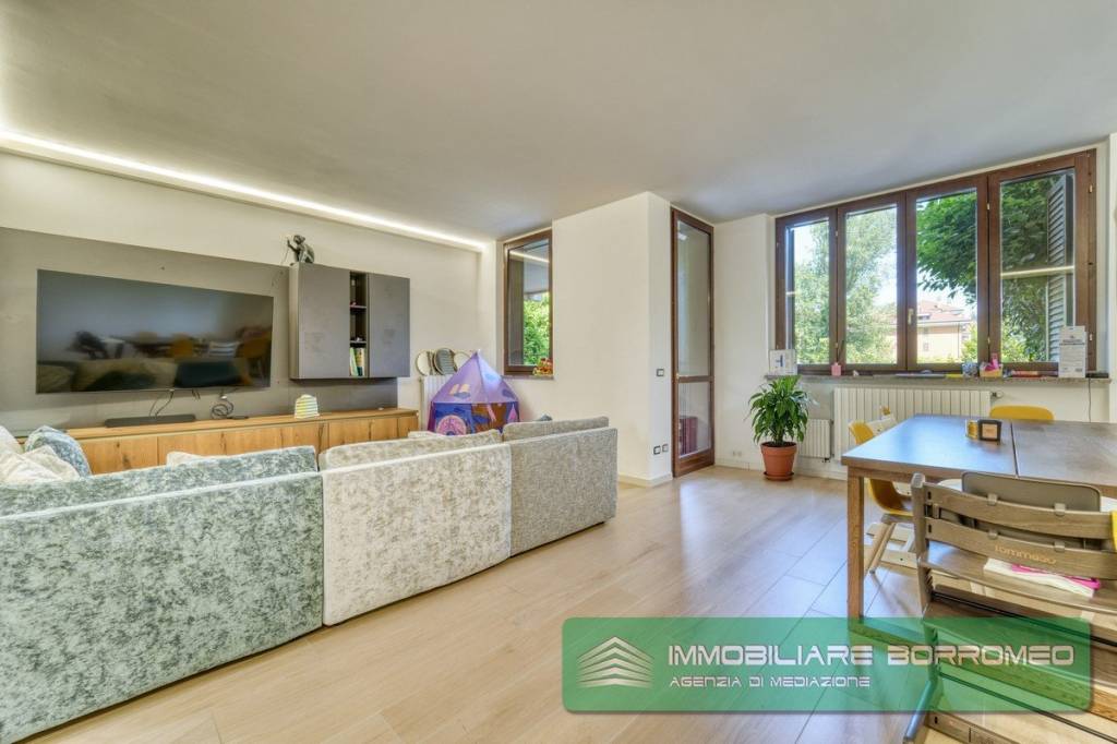 appartamento in vendita a Peschiera Borromeo in zona San Bovio