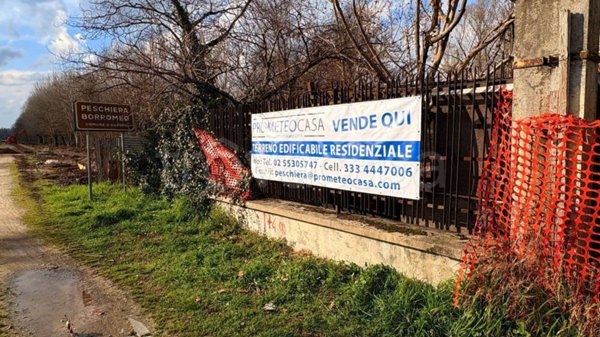 terreno edificabile in vendita a Peschiera Borromeo