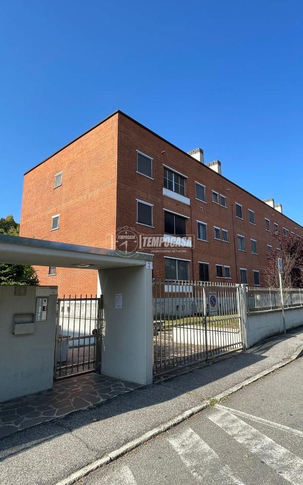 appartamento in vendita a Peschiera Borromeo in zona Bettola