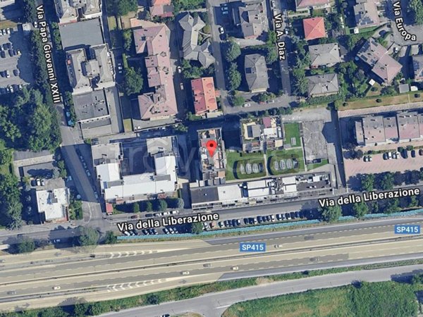 negozio in vendita a Peschiera Borromeo