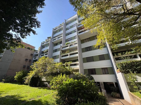 appartamento in vendita a Peschiera Borromeo in zona Linate