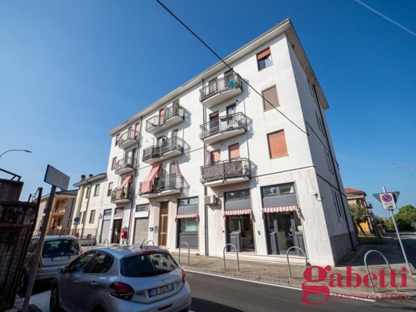 appartamento in vendita a Peschiera Borromeo in zona Mezzate