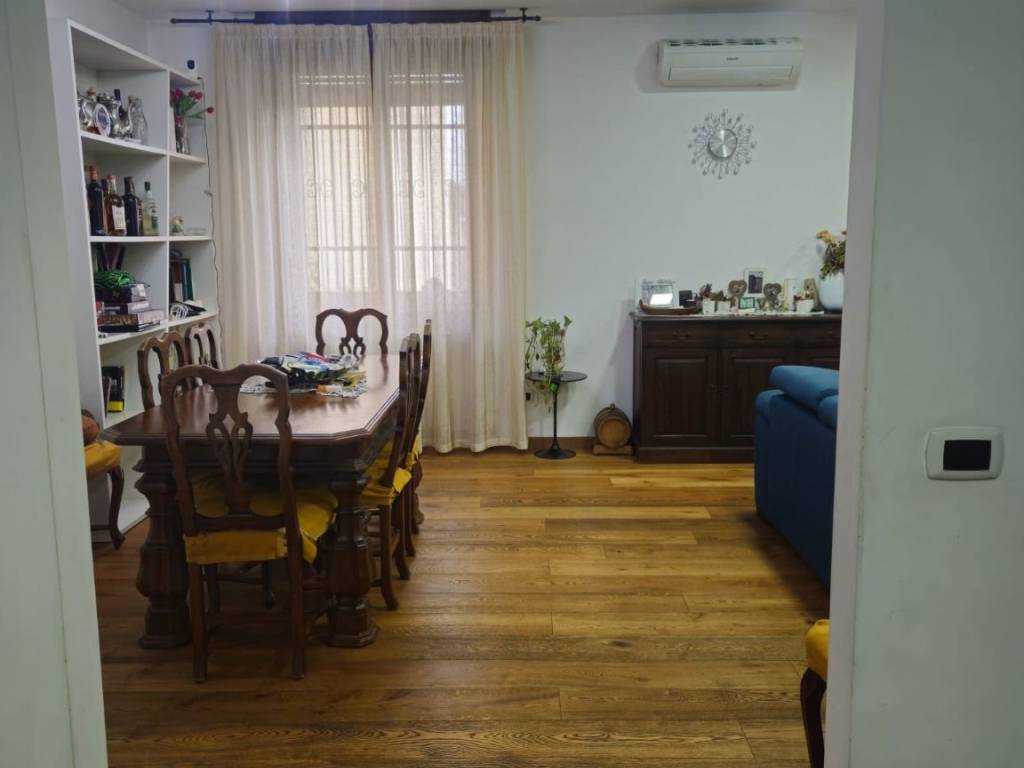 appartamento in vendita a Peschiera Borromeo in zona Bettola