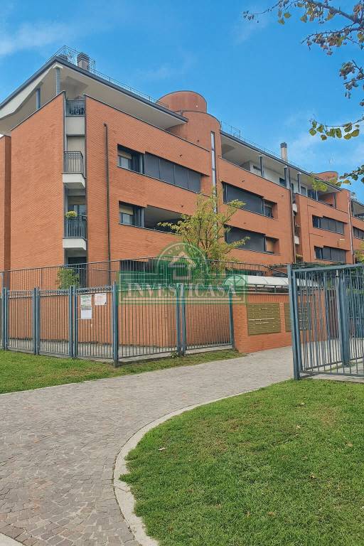 appartamento in vendita a Peschiera Borromeo in zona Linate
