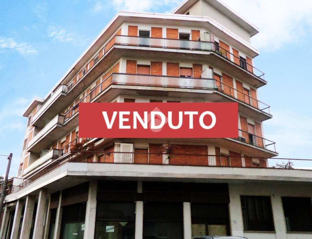 appartamento in vendita a Peschiera Borromeo in zona Linate