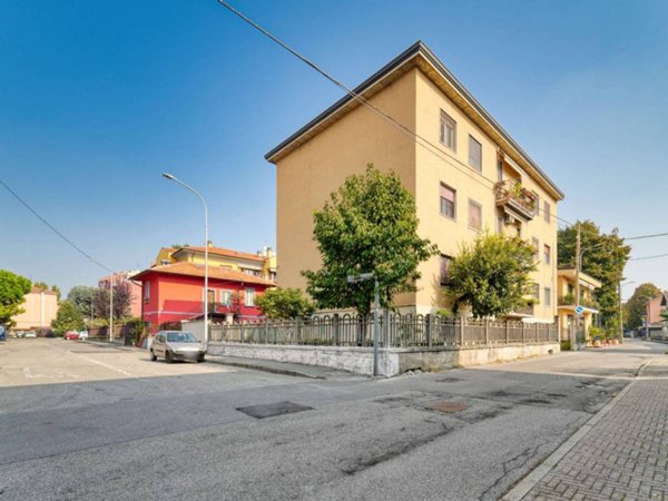 appartamento in vendita a Peschiera Borromeo in zona Bettola