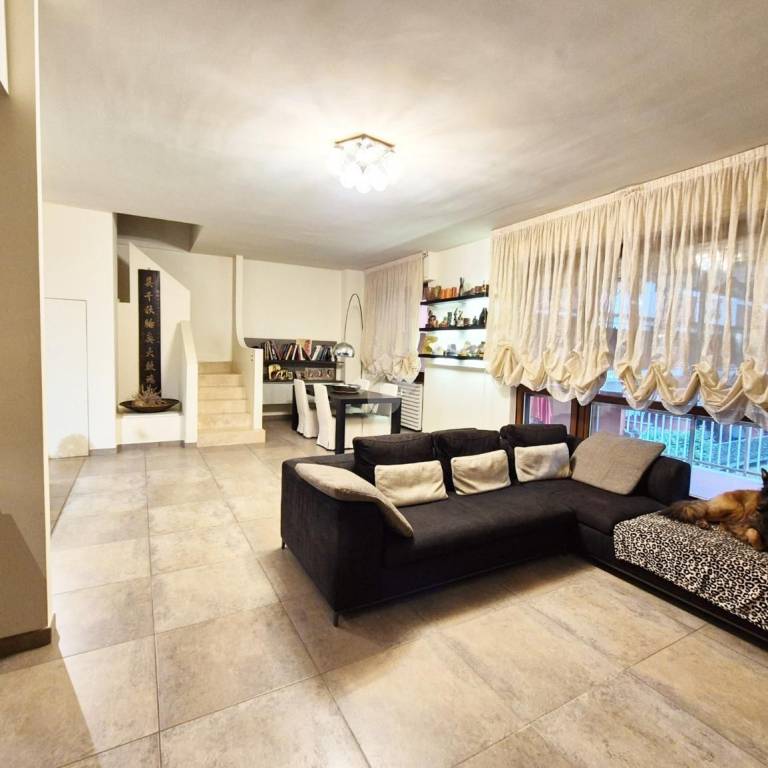 appartamento in vendita a Peschiera Borromeo in zona San Bovio