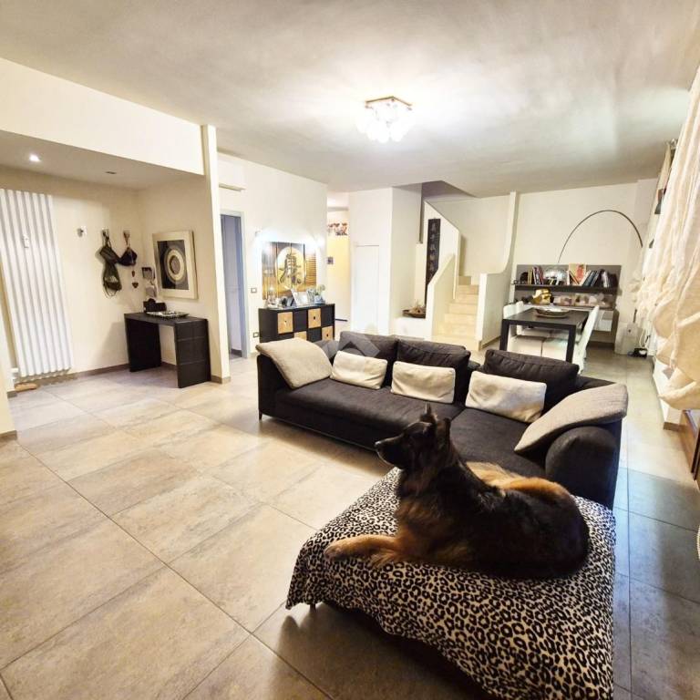 appartamento in vendita a Peschiera Borromeo in zona San Bovio