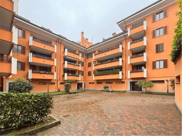 appartamento in vendita a Peschiera Borromeo in zona San Bovio